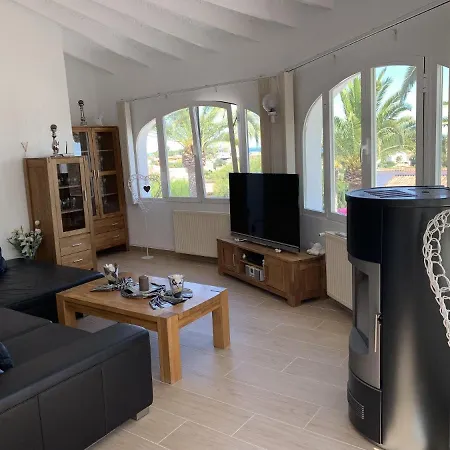 Emilia 8 Pax Calpe
